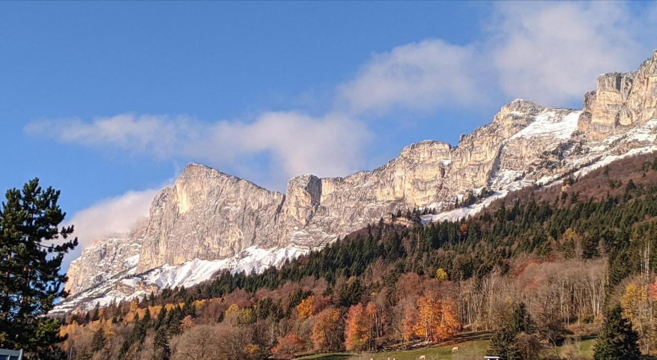 Maison Familiale En Montagne Avec Vue Merveilleuse Sur Le Massif De Belledonne Saint-Bernard  المظهر الخارجي الصورة